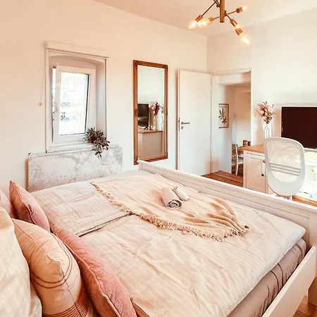 Apartamento Zentrales Turm-apt Mit Terrasse